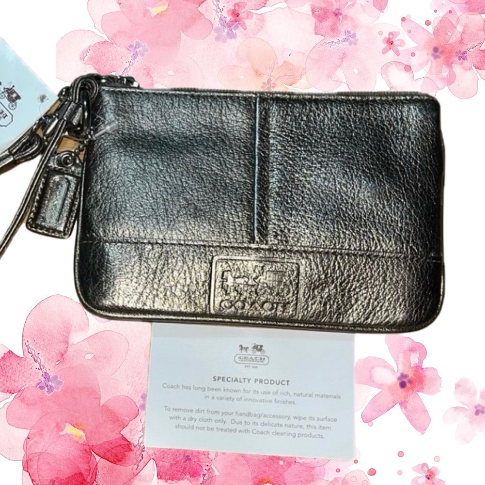 COACH Metallic Leather Small Wristlet NWT - Picture 2 of 13
